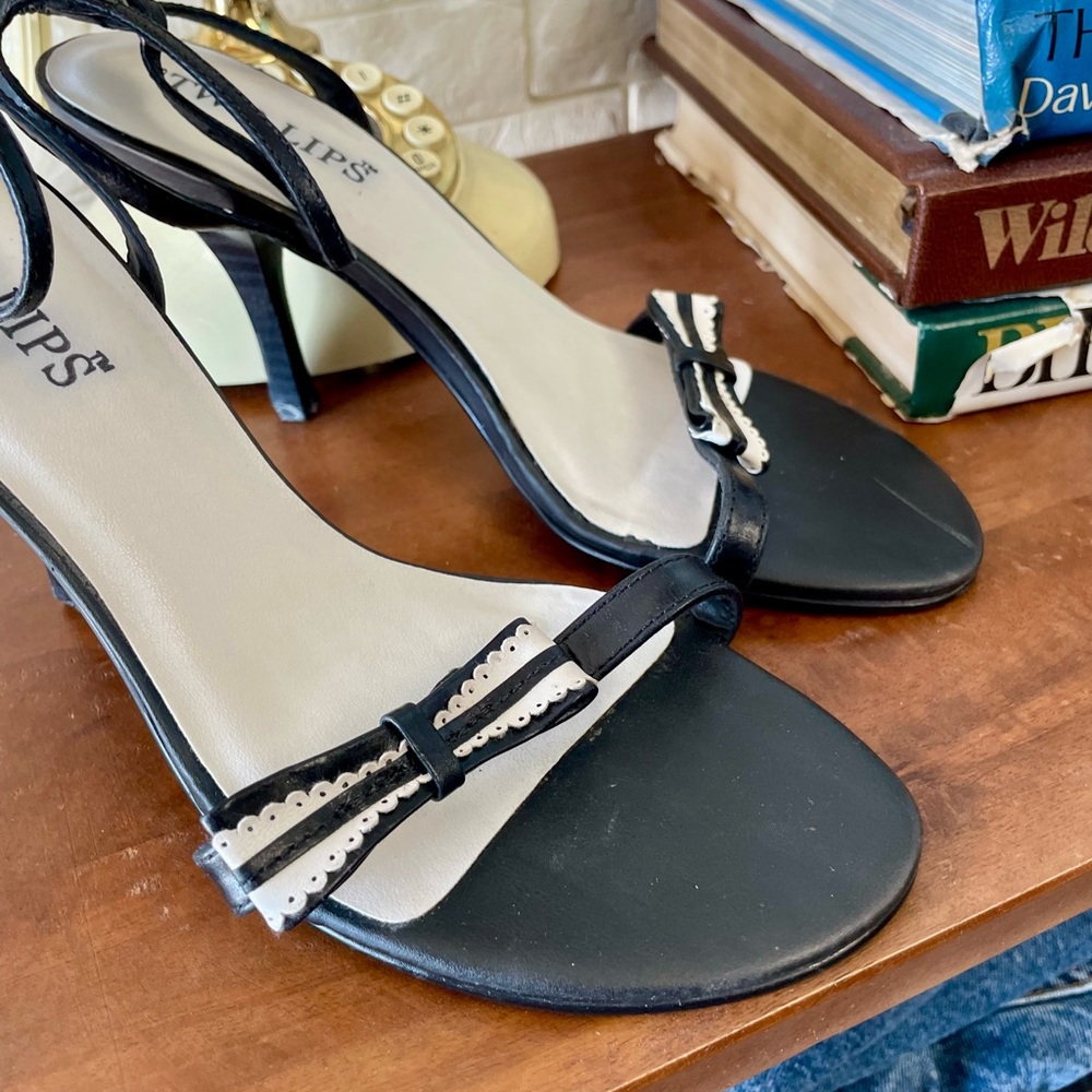 Vintage 90s Two Lips Brazilian Leather Black and White Bow Strappy Heels Size 7 - Picture 3 of 12